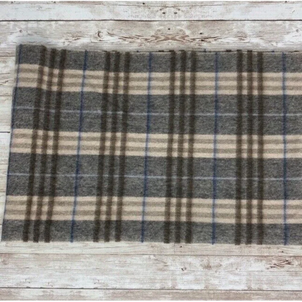 Enzo Montavani Cashmere & Wool Plaid Scarf Unisex Neutral Preppy Casual Fringe